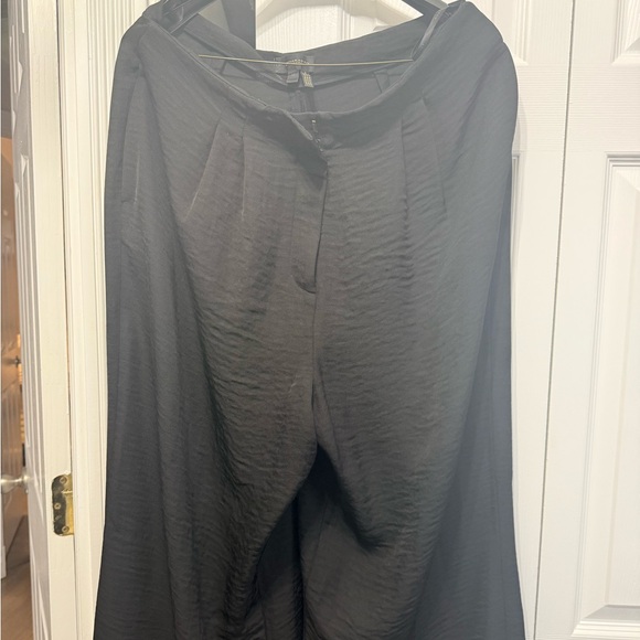 Pants - Picture 2 of 3